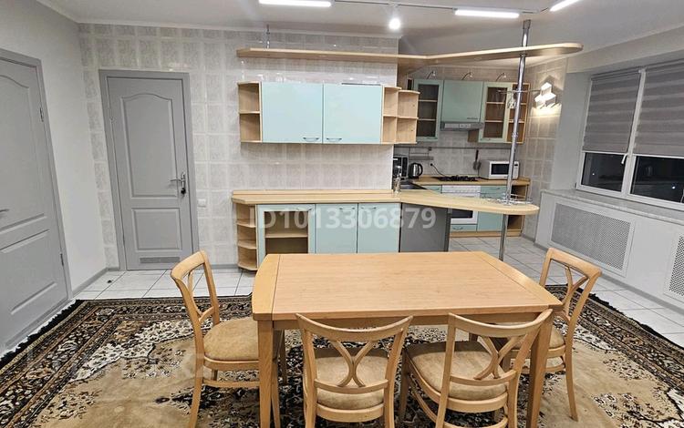 5-комнатная квартира · 170 м² · 4/5 этаж, Абая — Абая/Панфилова за 1 млн ₸ в Алматы, Алмалинский р-н — фото 28