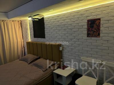 Аренда квартир по часам в Алматы: 1-комнатная квартира · 16 м², Райымбека 243Б — За Максимой за 5 000 〒 1-комнатная квартира · 16 м², Райымбека 243Б — За Максимой за 5 000 〒 в Алматы, Жетысуский р-н