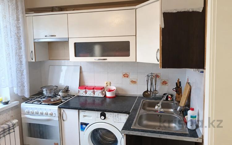 3-комнатная квартира · 60 м² · 5/5 этаж, Жукова за 170 000 ₸ в Уральске — фото 3