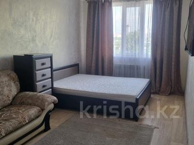 2-бөлмелі пәтер · 60 м² · 7/14 қабат, Райымбека 253, бағасы: 300 000 ₸ в Алматы, Жетысуский р-н