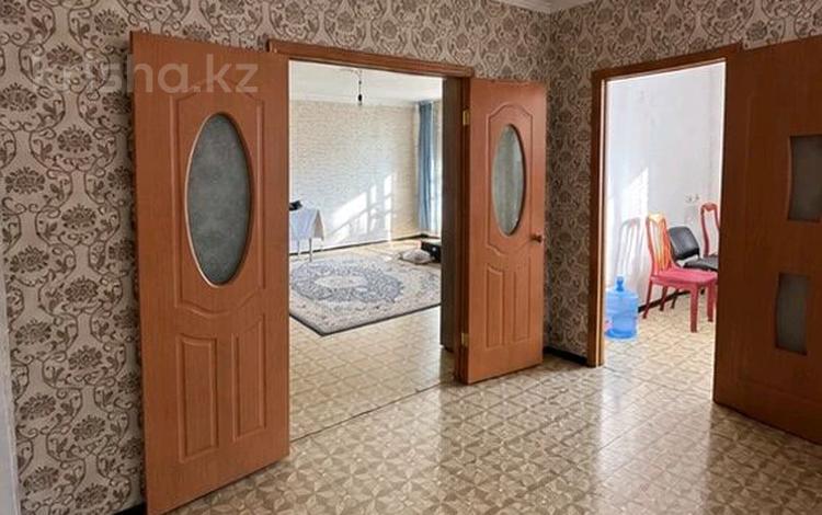 1-комнатная квартира · 50.6 м² · 7/10 этаж, мкр Михайловка , Ермекова за 16 млн ₸ в Караганде, Казыбек би р-н — фото 2