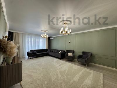 3-комнатная квартира · 123 м² · 5/9 этаж, Модагуловой за 56.5 млн 〒 в Актобе