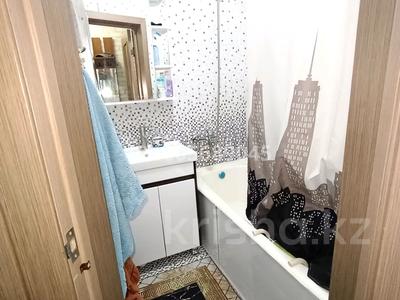 3-комнатная квартира · 58.1 м² · 1/5 этаж, Ауэзова 59а за 13.5 млн ₸ в Аксу