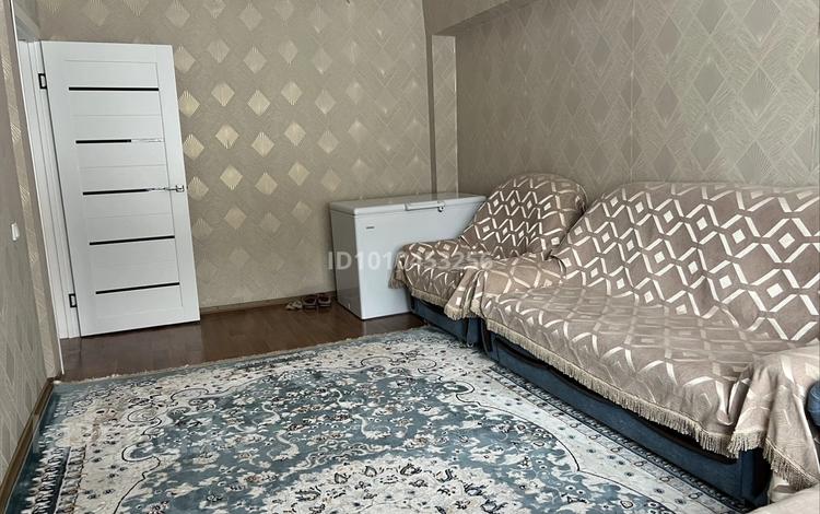 3-комнатная квартира · 71.3 м² · 1/5 этаж, Оралхан Бөкей 25 за 29 млн ₸ в Усть-Каменогорске — фото 2