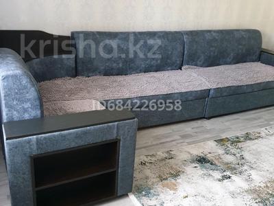 Пәтерлер в Карагандинской обл.: 2-бөлмелі пәтер · 62 м² · 2/9 қабат · ай сайын, мкр Юго-Восток 70 — Шахтеров, бағасы: 200 000 〒 2-бөлмелі пәтер · 62 м² · 2/9 қабат · ай сайын, мкр Юго-Восток 70 — Шахтеров, бағасы: 200 000 〒 в Караганде, Казыбек би р-н