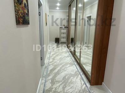 3-комнатная квартира · 82 м² · 2/9 этаж, ул. Азильхана Нуршайыкова 10 за 39 млн ₸ в Астане, Есильский р-н