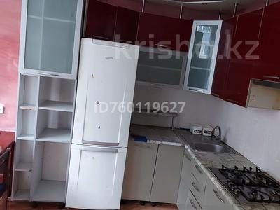 3-бөлмелі пәтер · 85 м² · 4/10 қабат, мкр Жетысу-4 22, бағасы: 350 000 ₸ в Алматы, Ауэзовский р-н