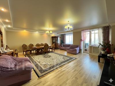 4-комнатная квартира · 183 м² · 2/5 этаж, мкр. Алтын орда, Молдагуловой за 64 млн ₸ в Актобе