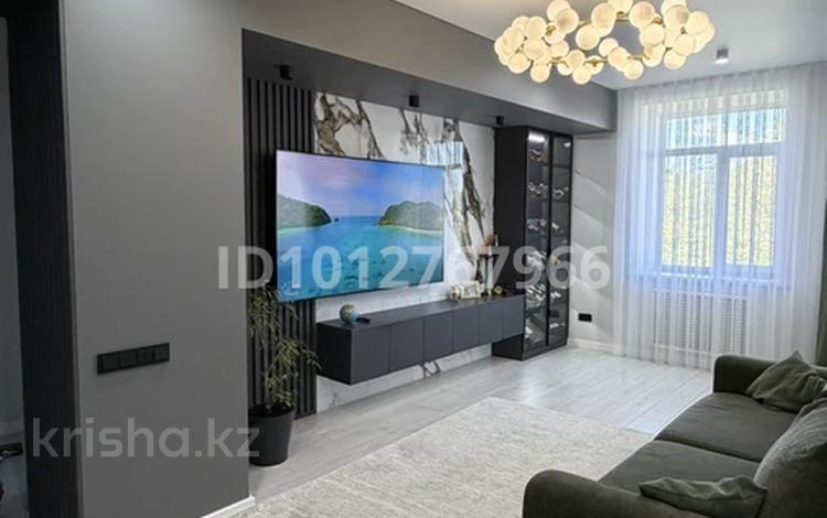 3-комнатная квартира · 80 м² · 4/4 этаж, мкр Новый Город, Назарбаева 26 за 68 млн ₸ в Караганде, Казыбек би р-н — фото 11