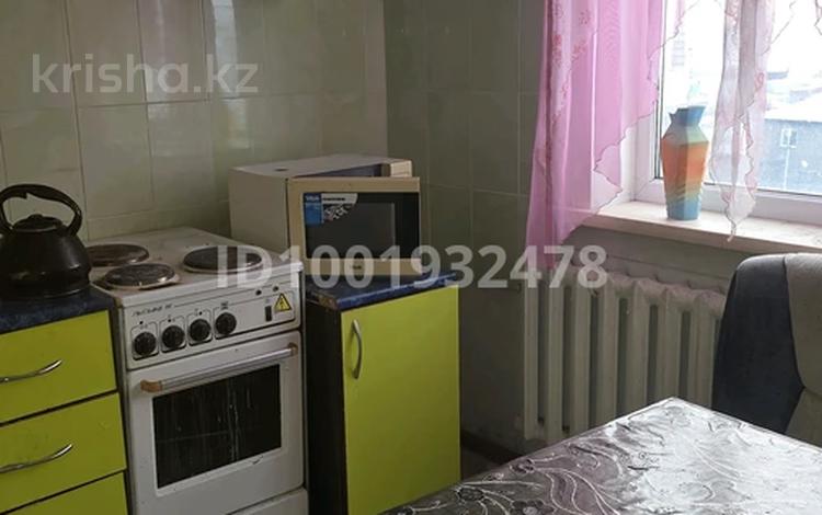 2-комнатная квартира · 58 м² · 5/5 этаж, Донентаева 13 — Кафе Карлыгаш за 80 000 〒 в Аксу — фото 2