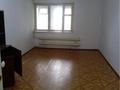 3-бөлмелі пәтер · 70 м² · 2/2 қабат, ул. Шамши Калдаякова, бағасы: 16 млн ₸ в Алатау — фото 2