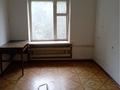 3-бөлмелі пәтер · 70 м² · 2/2 қабат, ул. Шамши Калдаякова, бағасы: 16 млн ₸ в Алатау — фото 11