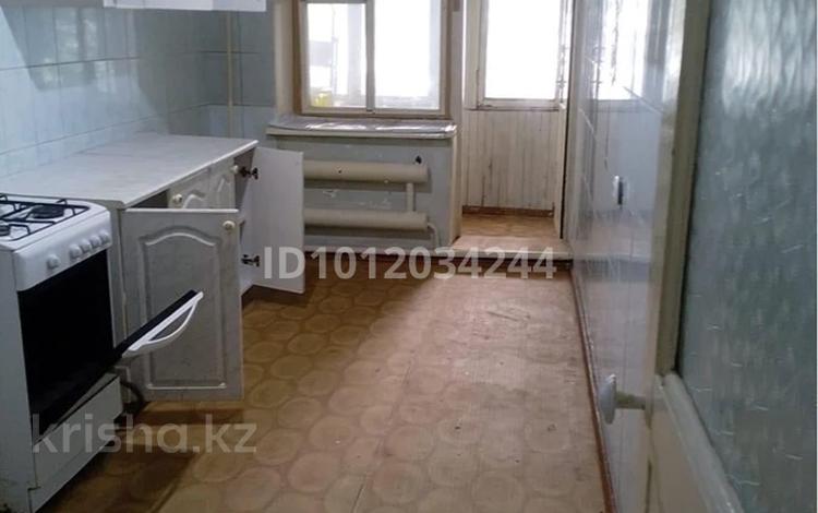 3-бөлмелі пәтер · 70 м² · 2/2 қабат, ул. Шамши Калдаякова, бағасы: 16 млн ₸ в Алатау — фото 4