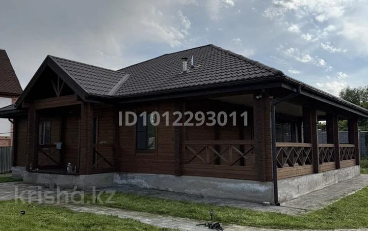 Отдельный дом · 5 комнат · 150 м² · 14 сот., Центральная 35 за 90 млн ₸ в Байтереке (Новоалексеевке) — фото 2