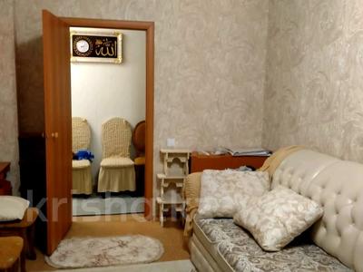 2-комнатная квартира, 56 м², 5/9 этаж помесячно, Жабаева 11 за 120 000 〒 в Петропавловске