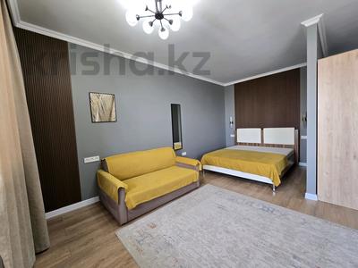 1-бөлмелі пәтер · 40 м² · 12/12 қабат, Жамбыла 116 — Байтурсынова, ЦЕНТРАЛЬНЫЙ СТАДИОН, бағасы: 20 000 ₸ в Алматы, Алмалинский р-н