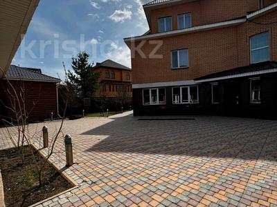 Отдельный дом · 8 комнат · 600 м² · 10 сот., Акбаян 30 за 400 млн 〒 в Астане, Нура р-н