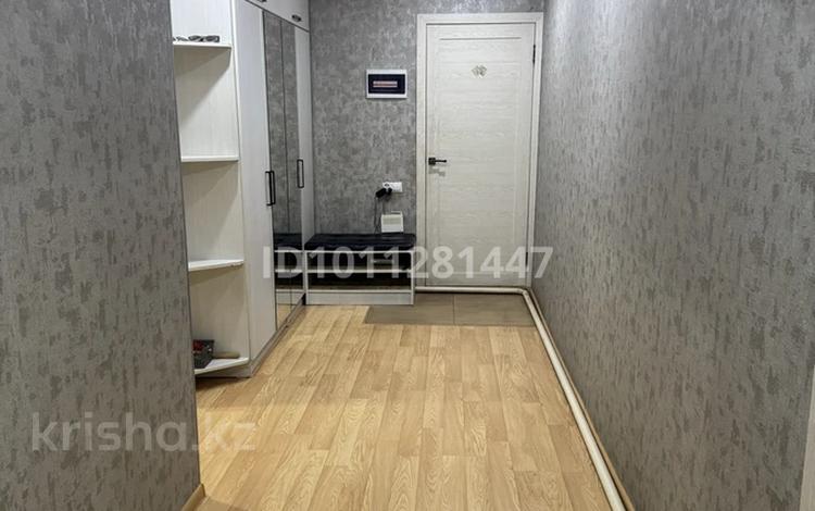 4-комнатная квартира · 92 м² · 1/3 этаж, Фабричная 2б за 25 млн ₸ в Щучинске — фото 2