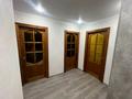 3-бөлмелі пәтер · 64 м² · 4/5 қабат, Ыксанова 87/1, бағасы: 21 млн ₸ в Уральске, мкр Школьник