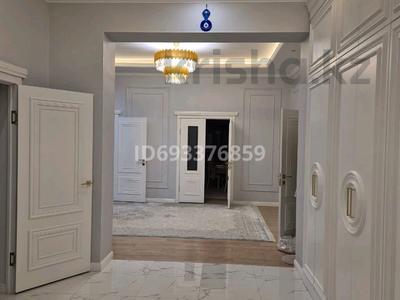 Отдельный дом • 6 комнат • 200 м² • 10 сот., Жаркымбеков 7 за 75 млн 〒 в 