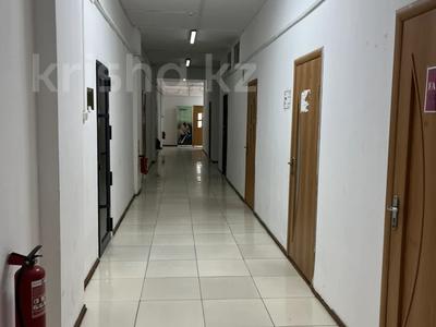Еркін, кеңселер, сұлулық салондары, білім орталықтары, ойын-сауық, конференц-залдар, кабинеттер және жұмыс орындары, студиялар · 12 м², бағасы: 36 000 ₸ в Атырау, мкр Привокзальный-3А