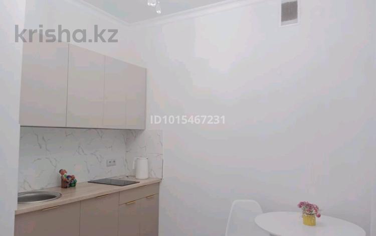 1-комнатная квартира · 38 м² · 1/10 этаж, Туран 40/2 за 300 000 ₸ в Астане, Есильский р-н — фото 2