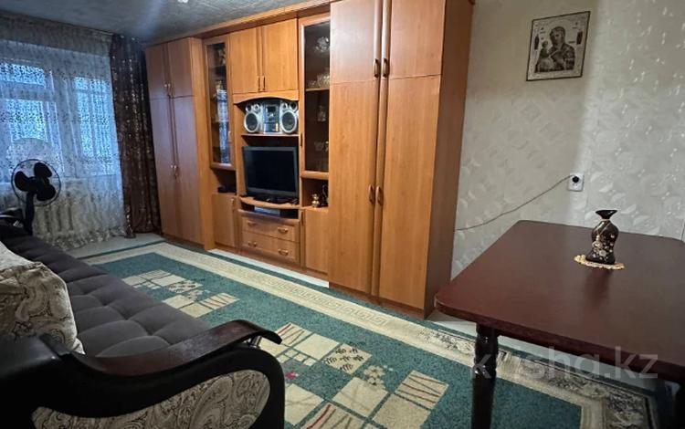 1-бөлмелі пәтер · 30 м² · 2/5 қабат, 2 ш/а., Гришина, бағасы: 8 млн ₸ в Актобе, мкр 8 — фото 4
