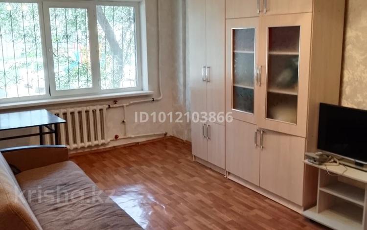 2-бөлмелі пәтер · 45 м² · 1/5 қабат, ул. Абая 15А — Насиха, бағасы: 13 млн ₸ в Атырау, мкр Авангард-2 — фото 2