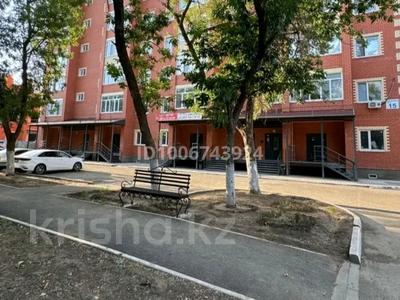 3-бөлмелі пәтер · 118 м² · 7/9 қабат, Молдагуловой 15, бағасы: 31 млн 〒 в Уральске, мкр Школьник