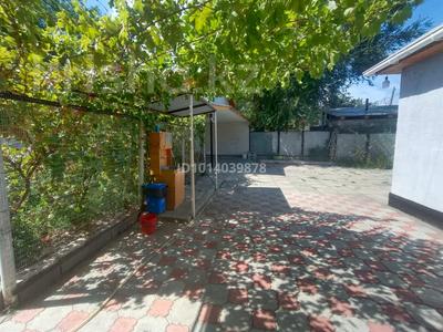 Дом · 4 комнаты · 100 м², Алибаева 49 за 6 000 ₸ в Коктума