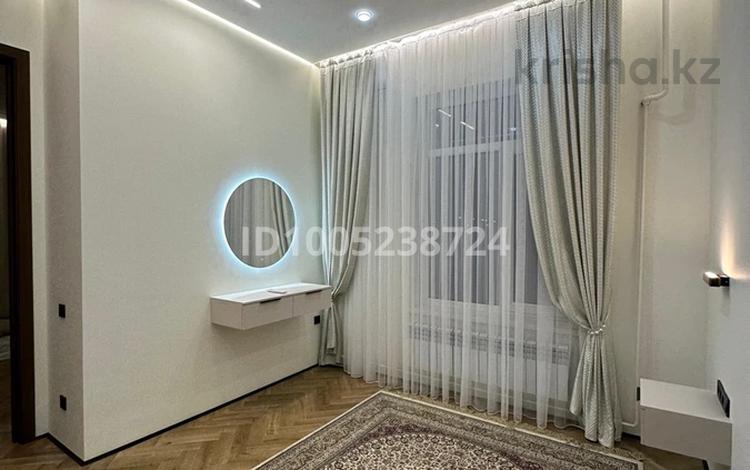 3-бөлмелі пәтер · 93 м² · 1/5 қабат, Нұрсая ш/а., Абулхаир Хана, бағасы: 55 млн ₸ в Атырау, мкр Нурсая — фото 2