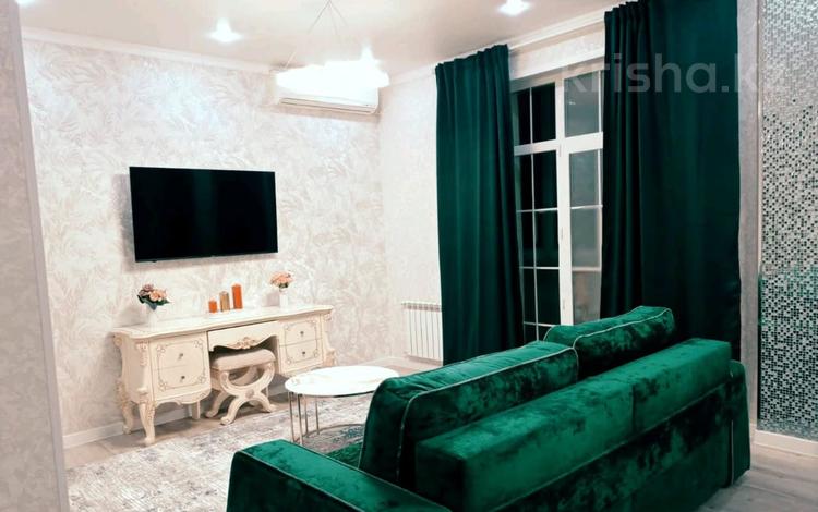 2-комнатная квартира · 70 м² · 3/9 этаж, Абая — Люкс для ПОРЯДОЧНЫХ + Парковка охраняемая за 25 000 ₸ в Уральске — фото 173