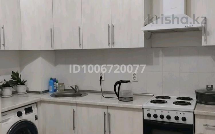 1-комнатная квартира · 40 м² · 7/9 этаж, мкр Атырау, Кульджинский трак 16/24 за 200 000 ₸ в Алматы, Медеуский р-н — фото 2