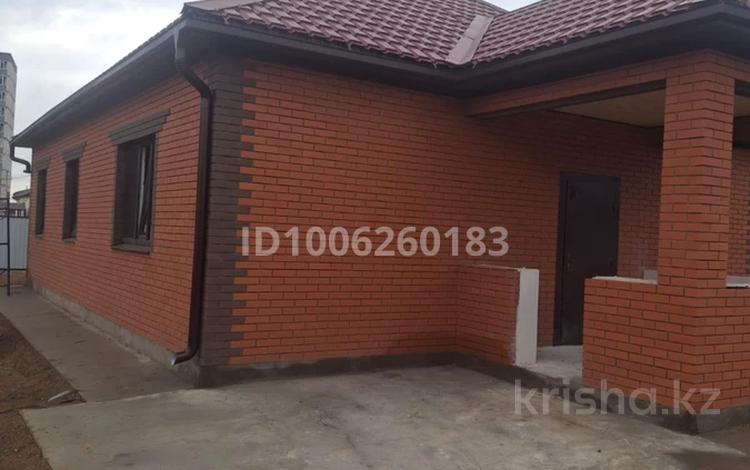 Отдельный дом · 4 комнаты · 121 м² · 8 сот., Юга Восток 95 за 37 млн 〒 в Уральске — фото 2