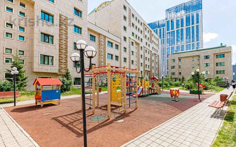 4-комнатная квартира · 210 м² · 7/8 этаж, Кабанбай Батыра 13 — ГОРЯЧКАААААААААААААА ТОРГ ЕСТЬ ХОРОШИЙ + ПОДАРКИ ЕСТЬ за ~ 129 млн ₸ в Астане, Нура р-н — фото 57