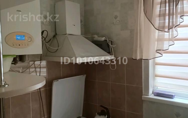 2-бөлмелі пәтер · 36.8 м² · 4/4 қабат, 17-й мкр. 21, бағасы: 17 млн ₸ в Шымкенте, Енбекшинский р-н — фото 2