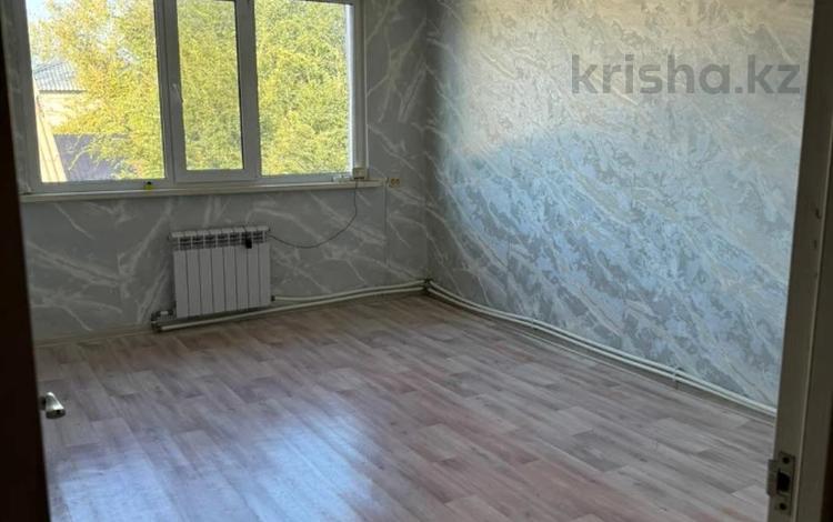 2-бөлмелі пәтер · 42 м² · 2/2 қабат, Джамбула, бағасы: 12 млн ₸ в  — фото 5