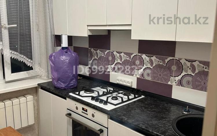 2-комнатная квартира · 46 м² · 5/5 этаж, мкр Юго-Восток, 28й микрорайон 36 за 160 000 ₸ в Караганде, Казыбек би р-н — фото 2