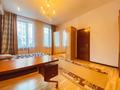 4-комнатная квартира · 200 м² · 2/5 этаж, Омарова 27 за 215 млн ₸ в Алматы, Медеуский р-н — фото 17