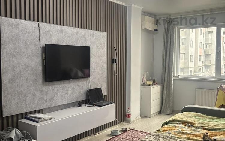 2-бөлмелі пәтер · 59 м² · 8/10 қабат, Сейфуллина 51/3, бағасы: 32 млн ₸ в Алматы, Турксибский р-н — фото 2