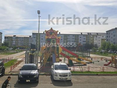 Пәтерлер в Атырауской обл.: 3-бөлмелі пәтер · 82 м² · 1/5 қабат, мкр Нурсая 84, бағасы: 32 млн 〒 3-бөлмелі пәтер · 82 м² · 1/5 қабат, мкр Нурсая 84, бағасы: 32 млн 〒 в Атырау
