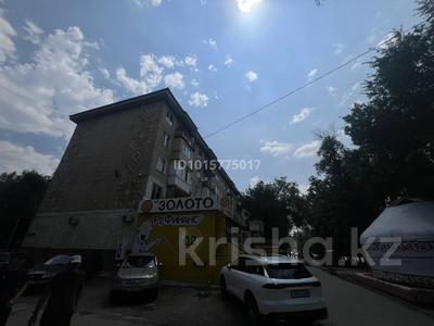 2-комнатная квартира · 44 м² · 3/5 этаж, мкр Самал — напротив базарчика Айрылмас за 14 млн ₸ в Таразе