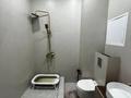 4-бөлмелі пәтер · 170 м² · 8/15 қабат, 17-ш/а. 54, бағасы: 65 млн ₸ в Актау, 17-й мкр — фото 15