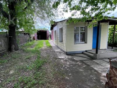Үйдің бір бөлігі · 4 бөлме · 57 м² · 7.7 сот., Талаптан Ахметжан 25, бағасы: 13.9 млн ₸ в Усть-Каменогорске