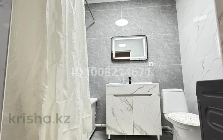 1-бөлмелі пәтер · 35 м² · 3/12 қабат, мкр Акжайык, Байдибек би 113/2, бағасы: 180 000 ₸ в Шымкенте, Абайский р-н — фото 2