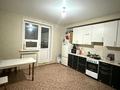 2-бөлмелі пәтер · 63 м² · 3/9 қабат, Доспанова 32 1 — Школа #2, бағасы: 16 млн ₸ в Аксу — фото 10