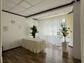 Салоны красоты, фитнес и спорт, кабинеты и рабочие места, студии · 60 м² за 200 000 ₸ в Актау, 17-й мкр — фото 9