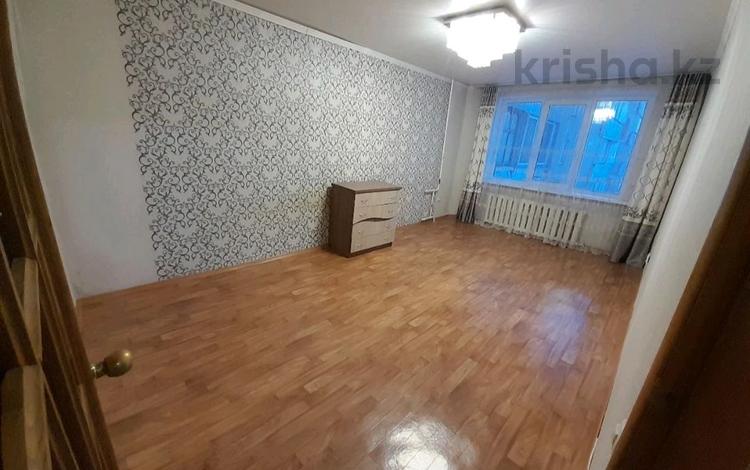 4-комнатная квартира, 61 м², 2/5 этаж, маг Бегемот за 16.5 млн 〒 в Петропавловске — фото 2