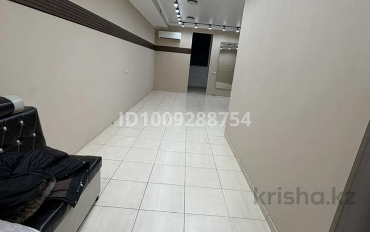 Свободное назначение · 40 м² за 400 000 ₸ в Шымкенте, Аль-Фарабийский р-н — фото 2