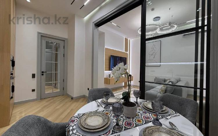 2-комнатная квартира · 64 м² · 8/12 этаж, Абая за 460 000 ₸ в Алматы, Бостандыкский р-н — фото 2
